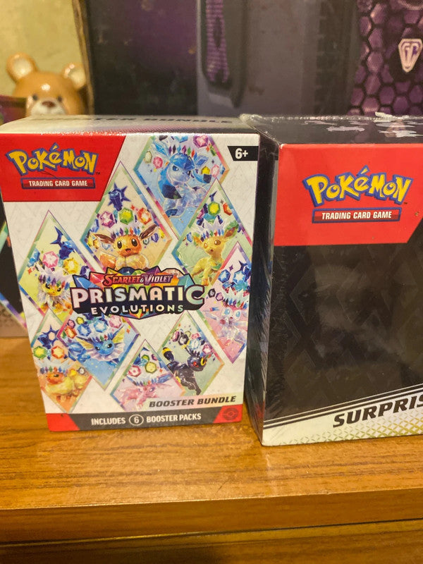 Prismatic evolutions combo surprise box + booster bundle